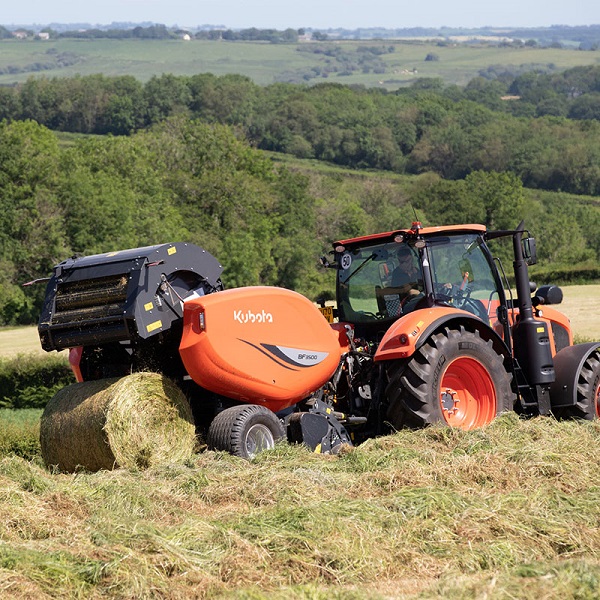 Presse à balles rondes kubota BF3500 gers tarbes