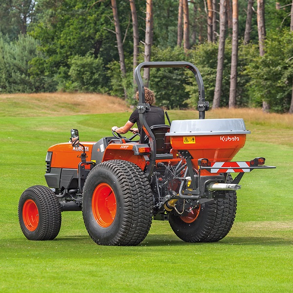 épandeur engrais kubota vs 220