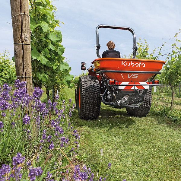 épandeur engrais kubota vs400