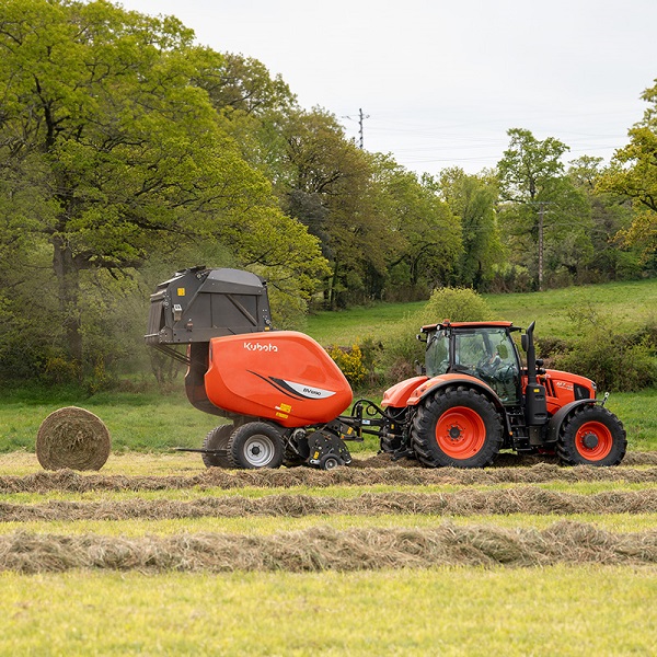 presse à balles rondes Kubota BV 6000 gers tarbes