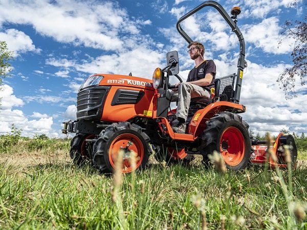 Tracteur Kubota B1 gers tarbes monlezun